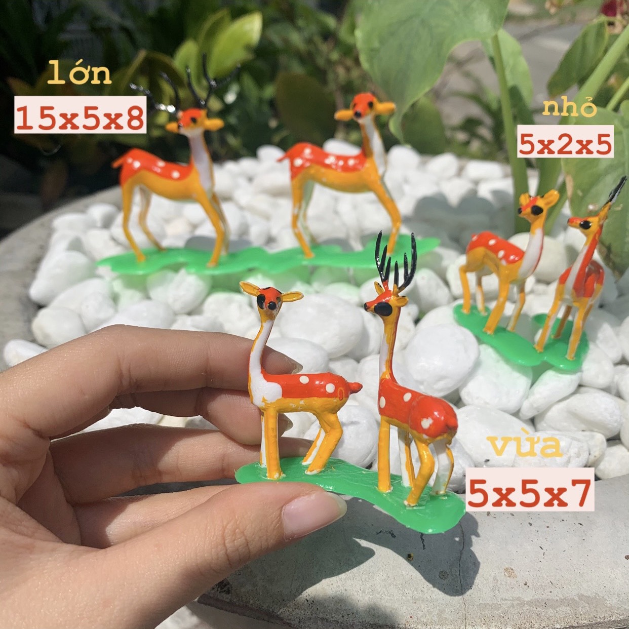 [HCM]CẶP NAI NHỰA ĐẾ XANH SIZE VỪA TRANG TRÍ HÒN NON BỘ HỒ CÁ...