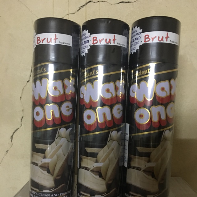 Xịt bóng da , nội thất ô tô wax one