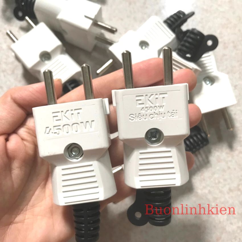 Phích cắm chịu tải 4500W Ekit bền, đẹp