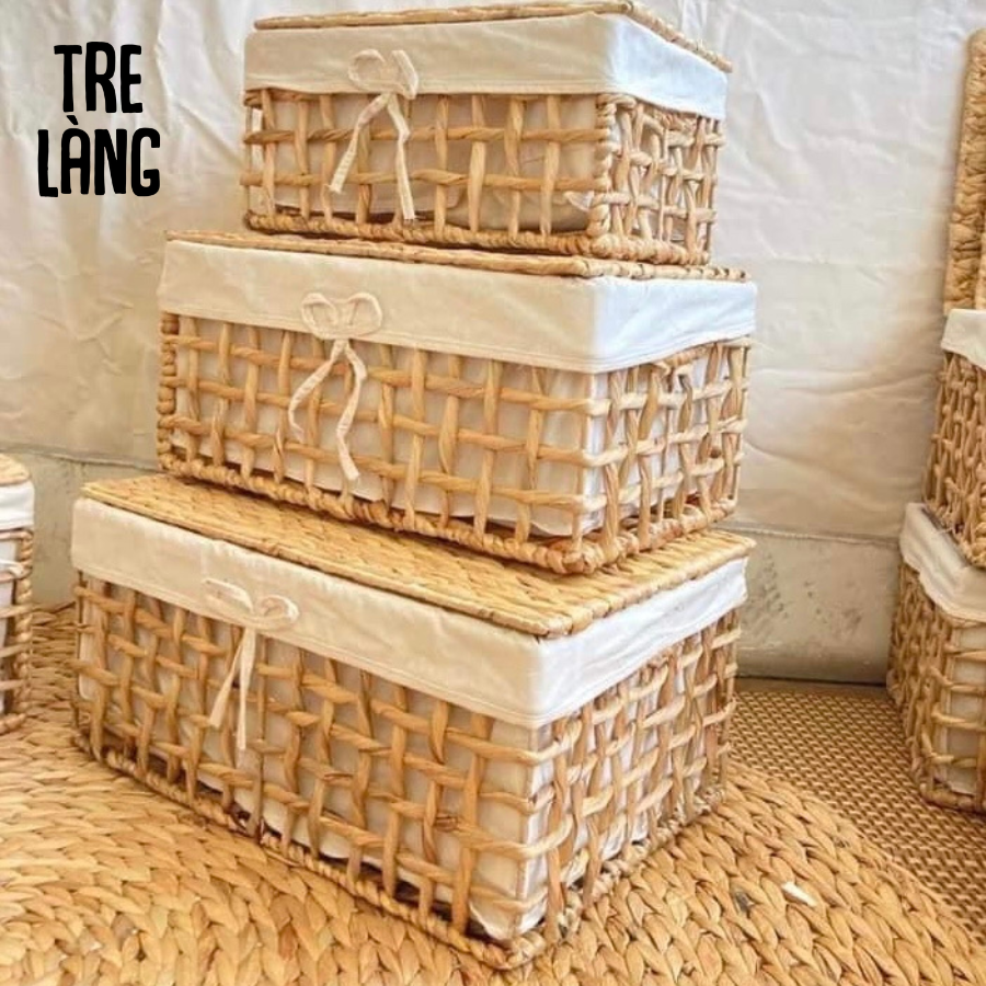 Sọt giỏ lục bình đan caro Tre Làng khung sắt cứng cáp Kích thước 33cm/40cm/44cm - Hộp đựng quần áo - Giỏ lục bình decor đựng sách và đồ dùng trong nhà