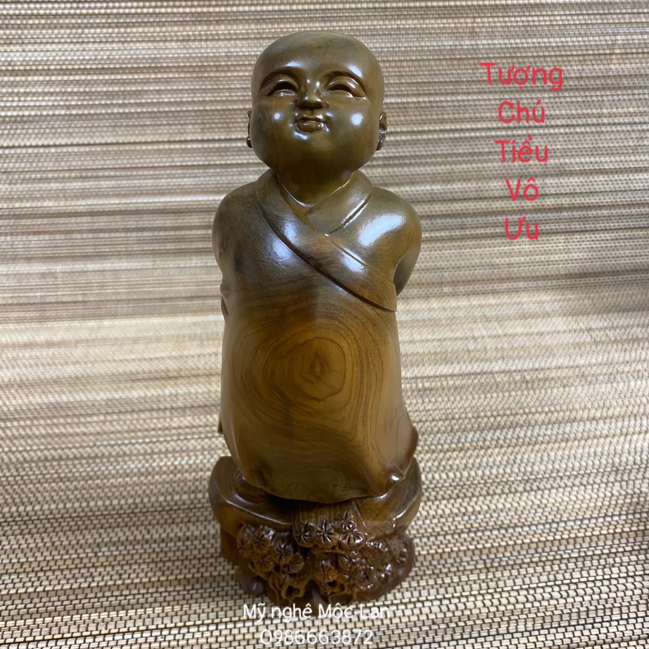 Tượng gỗ Bách Xanh thơm ngát, tượng chú tiểu Vô Ưu mini