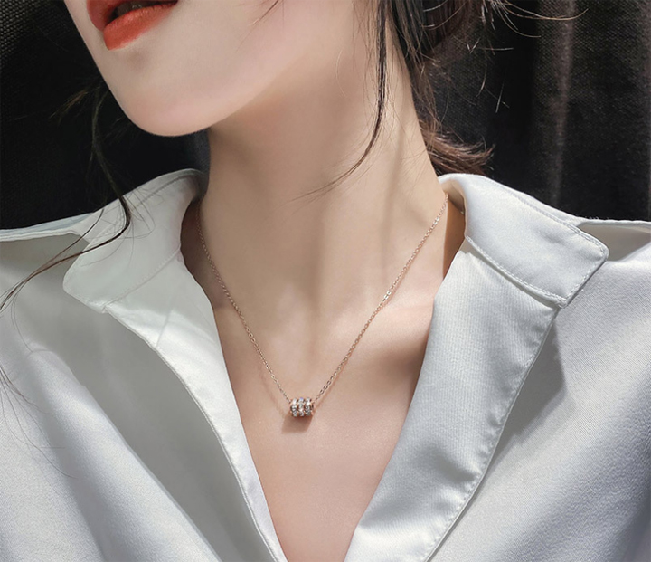 Dây chuyền titan ống tròn 3 hàng đá - cam kết không đen, không gỉ - jewelry store tv