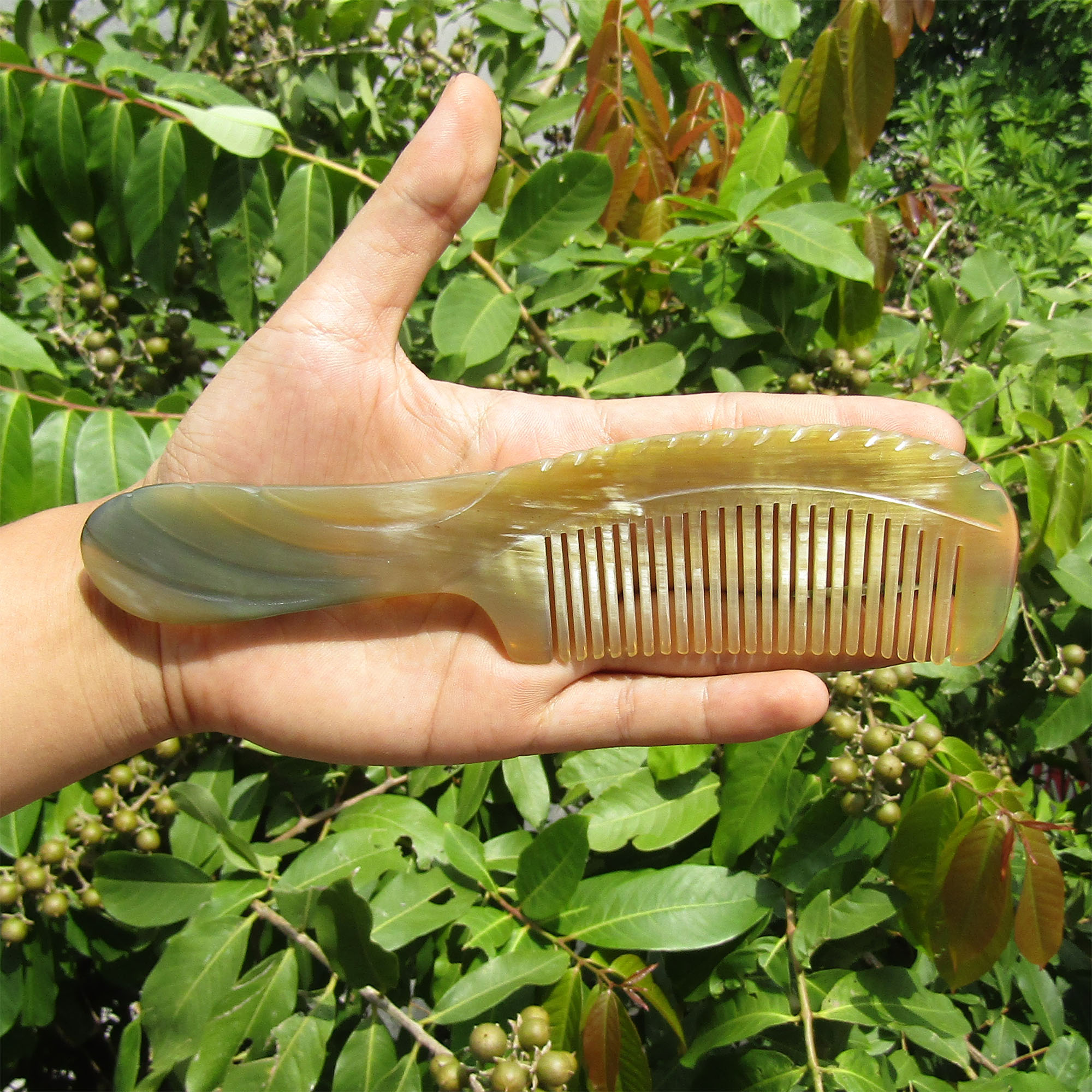 Lược Sừng Chuôi Khứa Cao Cấp Xuất Nhật Màu Vàng