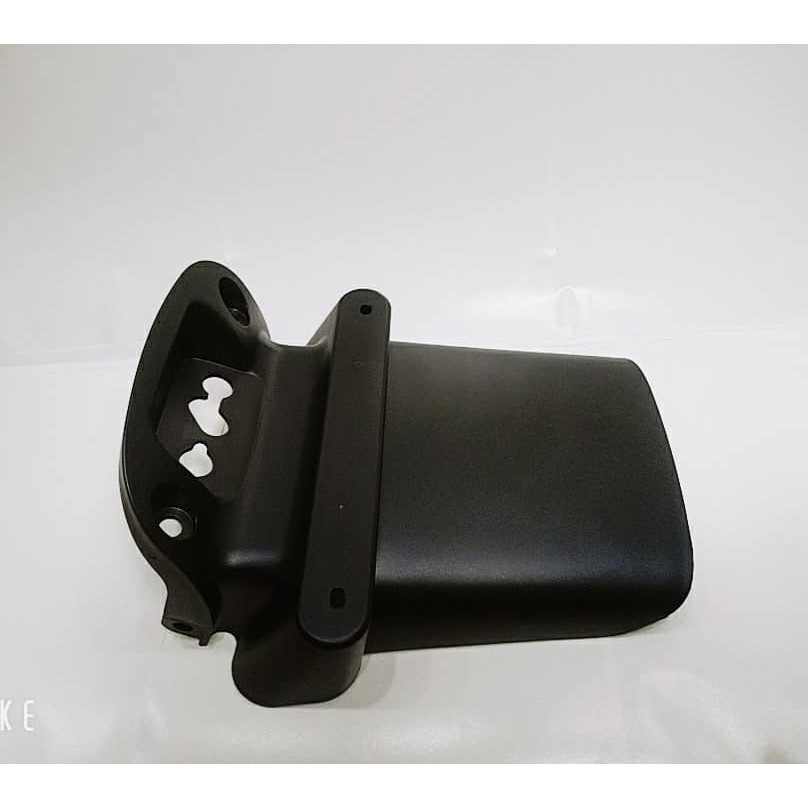 Đuôi nhựa sau gz150
