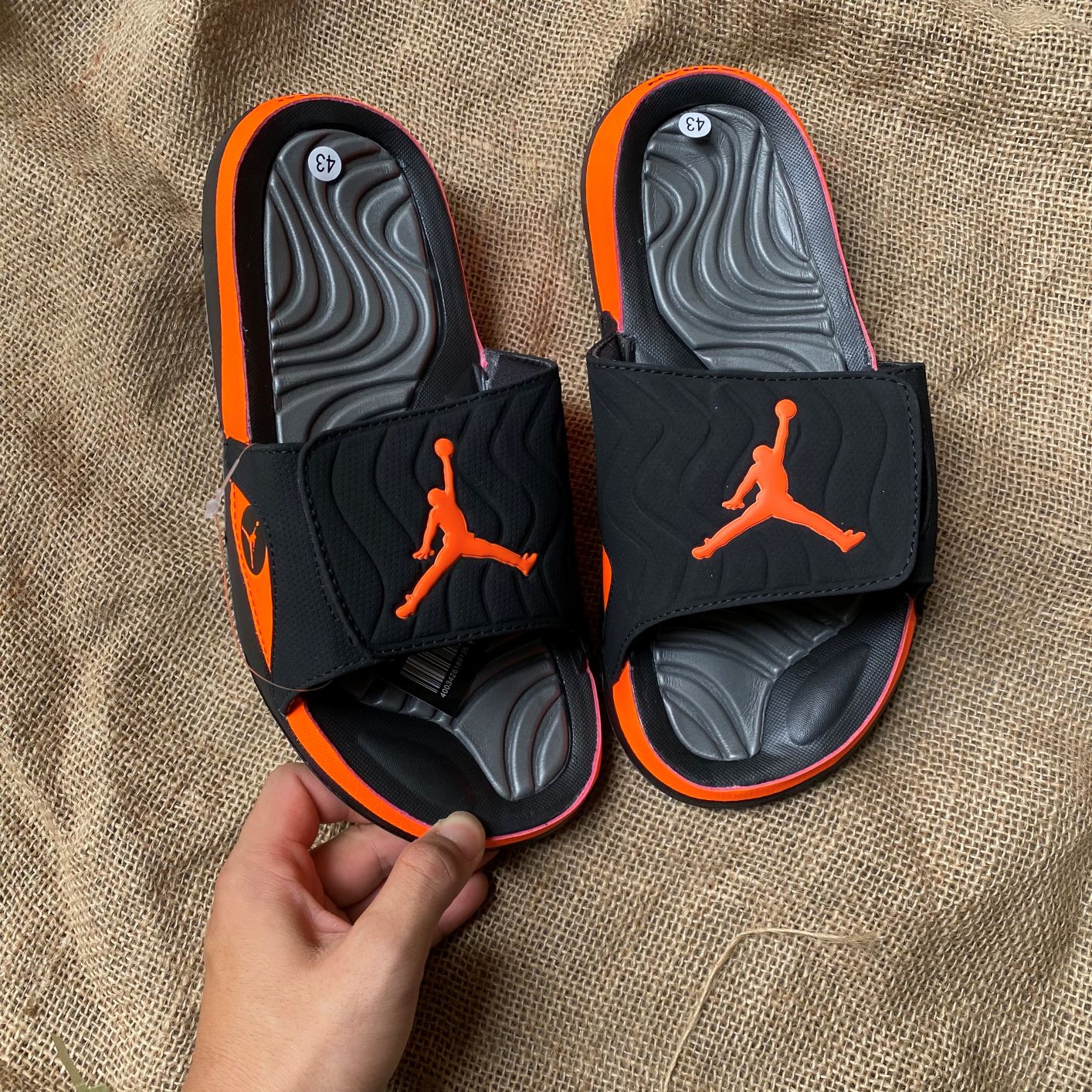 dép jordan 3 màu đen logo cam dành cho nam nữ 36-45 tặng hộp