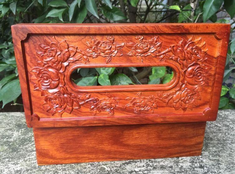 Hộp đựng khăn giấy gỗ Hương đỏ cao cấp trạm hoa hồng dây