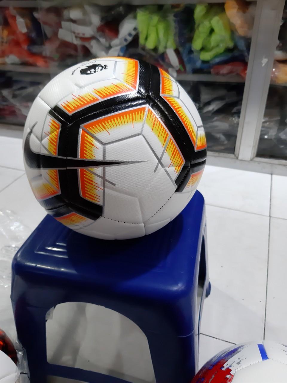 QUẢ BÓNG ĐÁ SỐ 5 MẪU NGOẠI HẠNG ANH 2018(TẶNG TÚI LƯỚI+KIM BƠM)