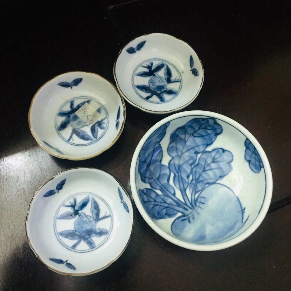 Bộ chén xưa