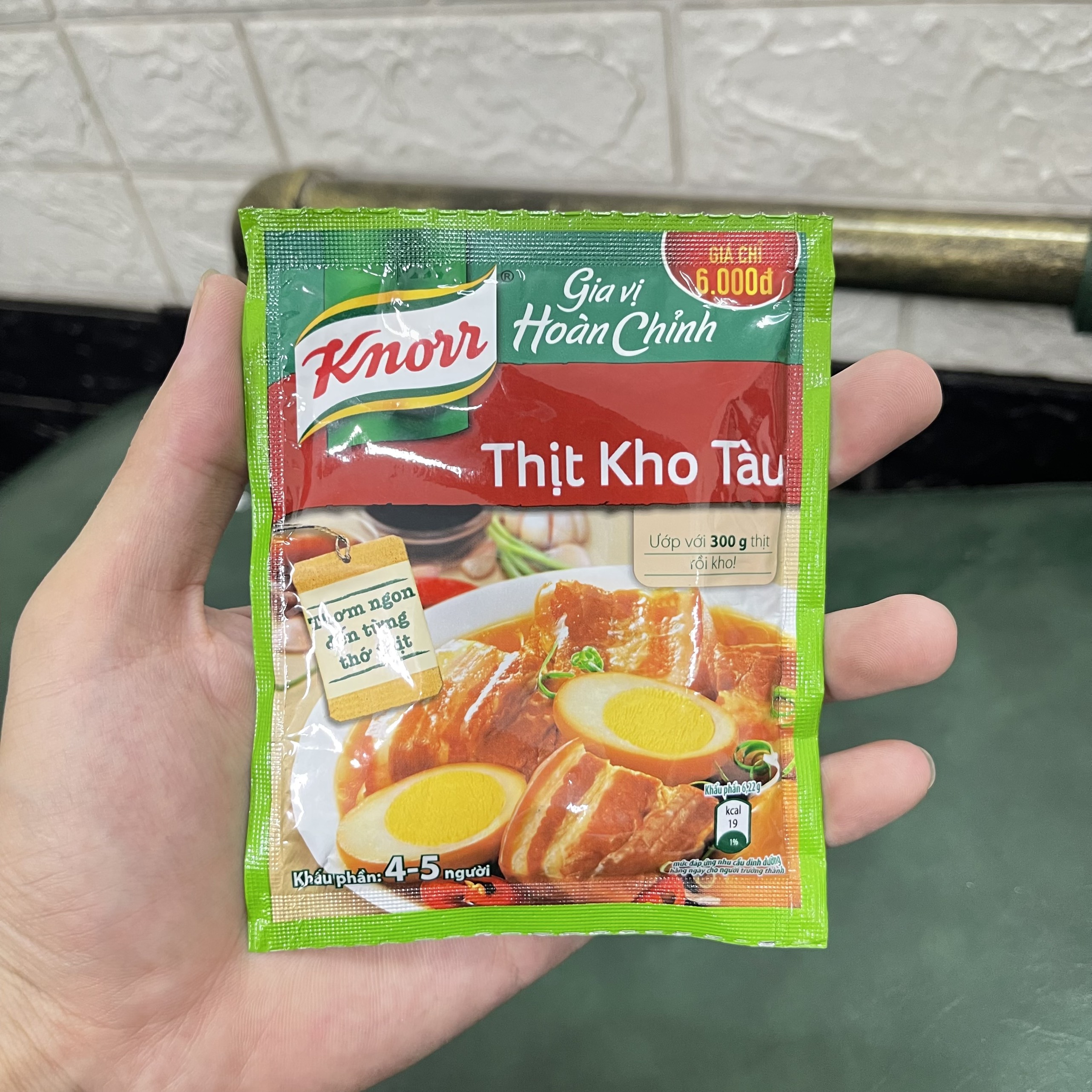 Gia vị hoàn chỉnh thịt kho tàu Knorr gói 28g