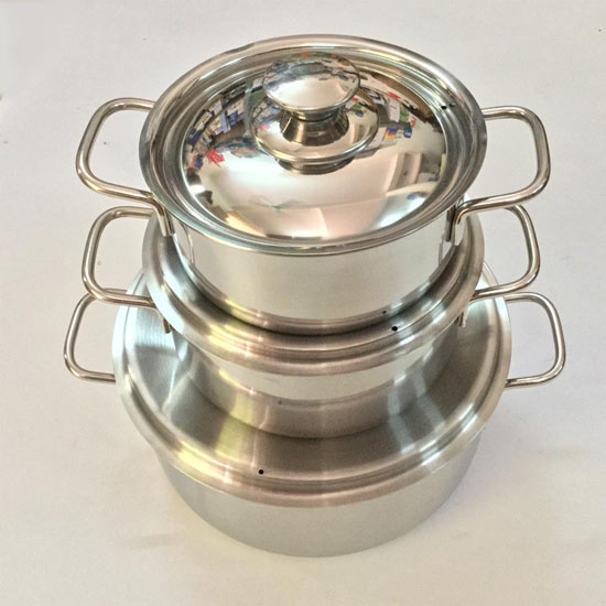 Bộ 3 nồi inox 304 của Sharp - Hàng khuyến mãi cao cấp của Sharp. Dùng được mọi loại bếp, kể cả bếp từ.