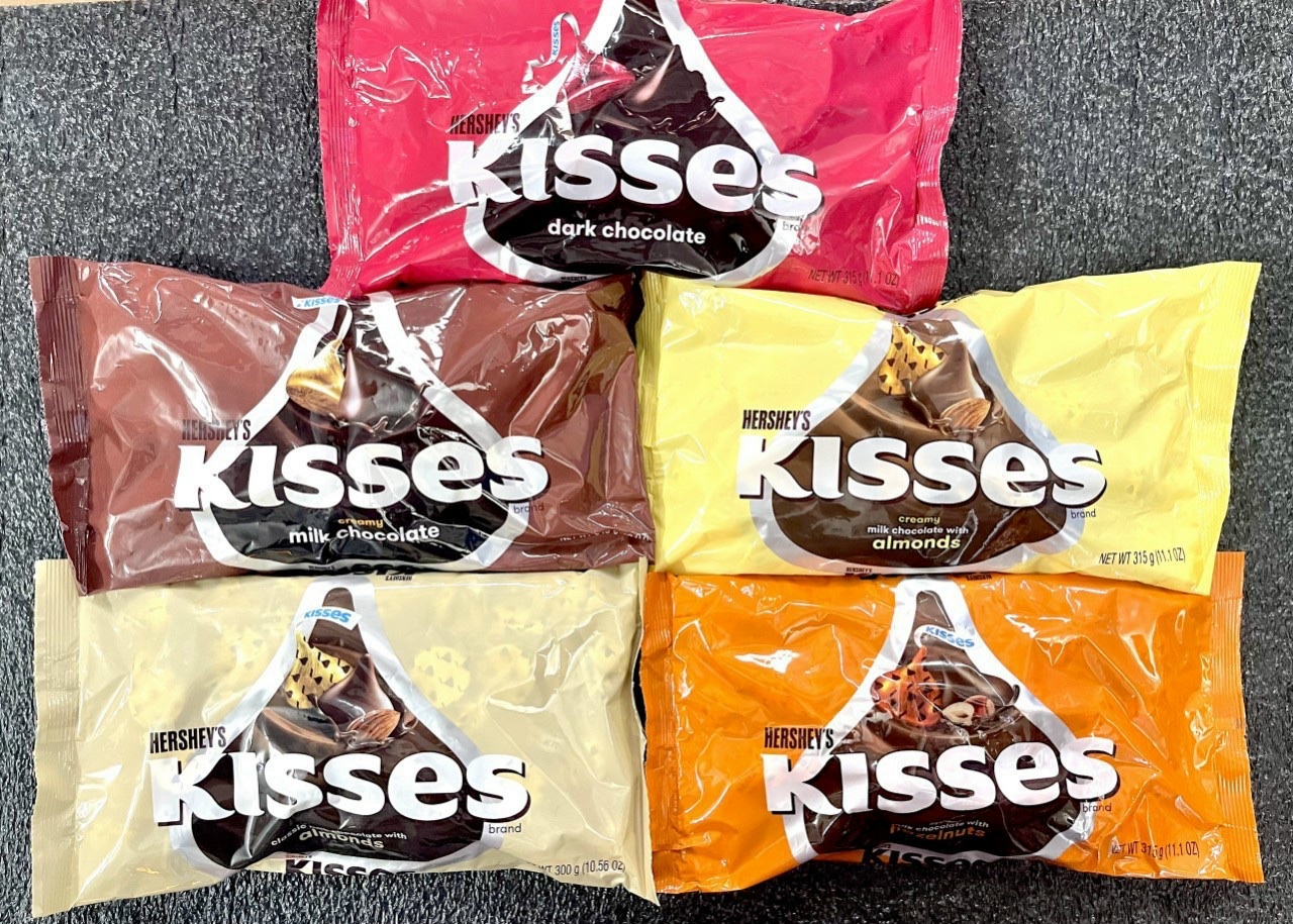 Socola Kisses Hershey’s Kisses Creamy Milk Chocolate 315g-date t6-12/2024