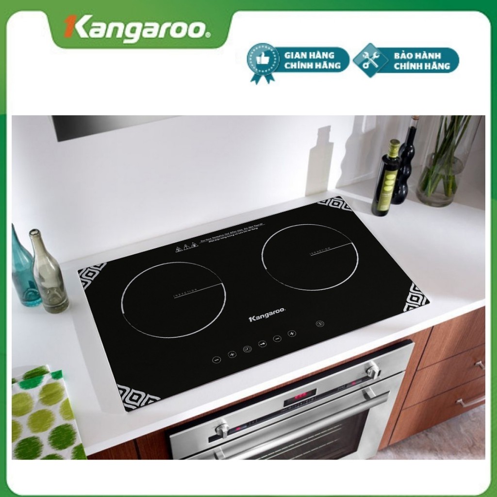 Bếp từ đôi Kangaroo KG498N Hàng Mới 100% Bếp từ có 2 lò đun, công suất tổng tới 3100 W Mặt bếp bằng Ceramic sáng bóng chịu nhiệt tốt chống trầy. Có khóa bảng điều khiển chức năng hẹn giờ nấu tiện dụng.