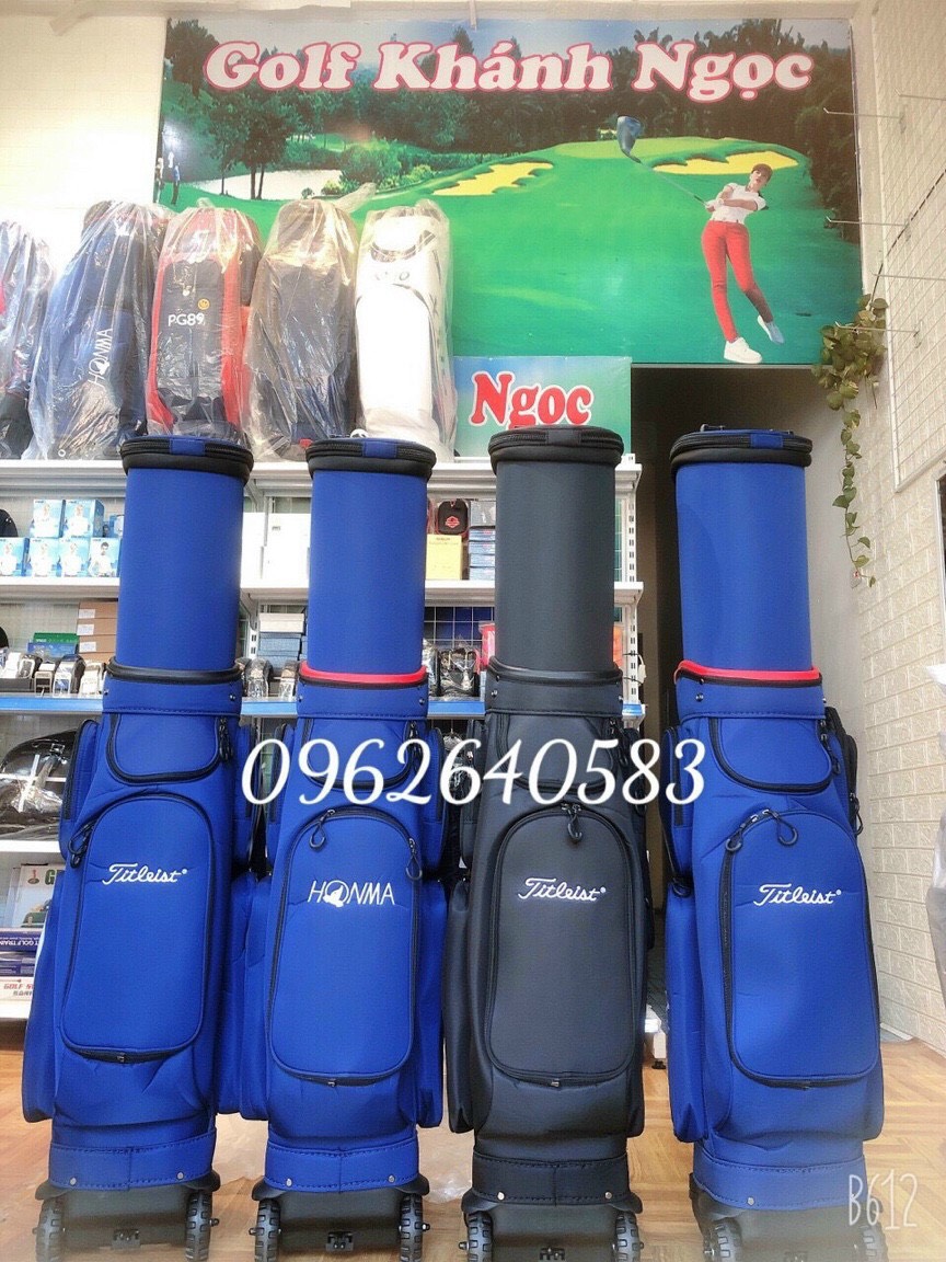 Túi Gậy Golf Titleist Nắp Cứng đi Máy Bay Có Bánh Xe Và Khoá Số An Toàn