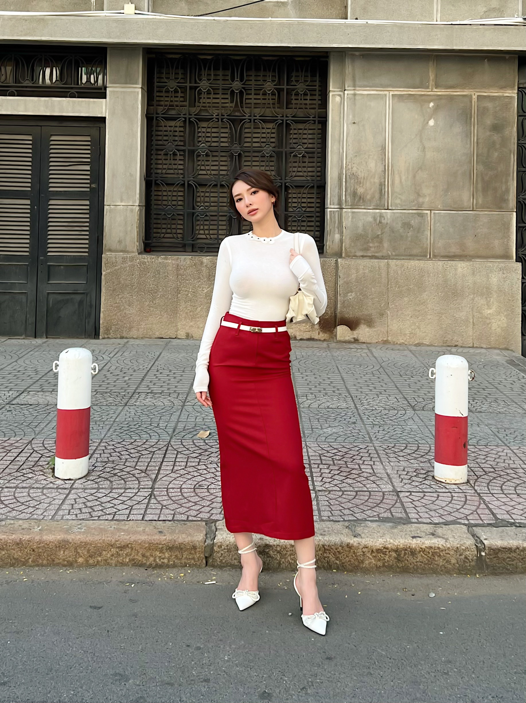 WHITELAZZ l Chân váy lưng cao chất bố chéo nhung - Helen skirt