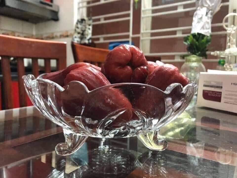 Đĩa thuỷ tinh - 3 chân siêu sang chảnh