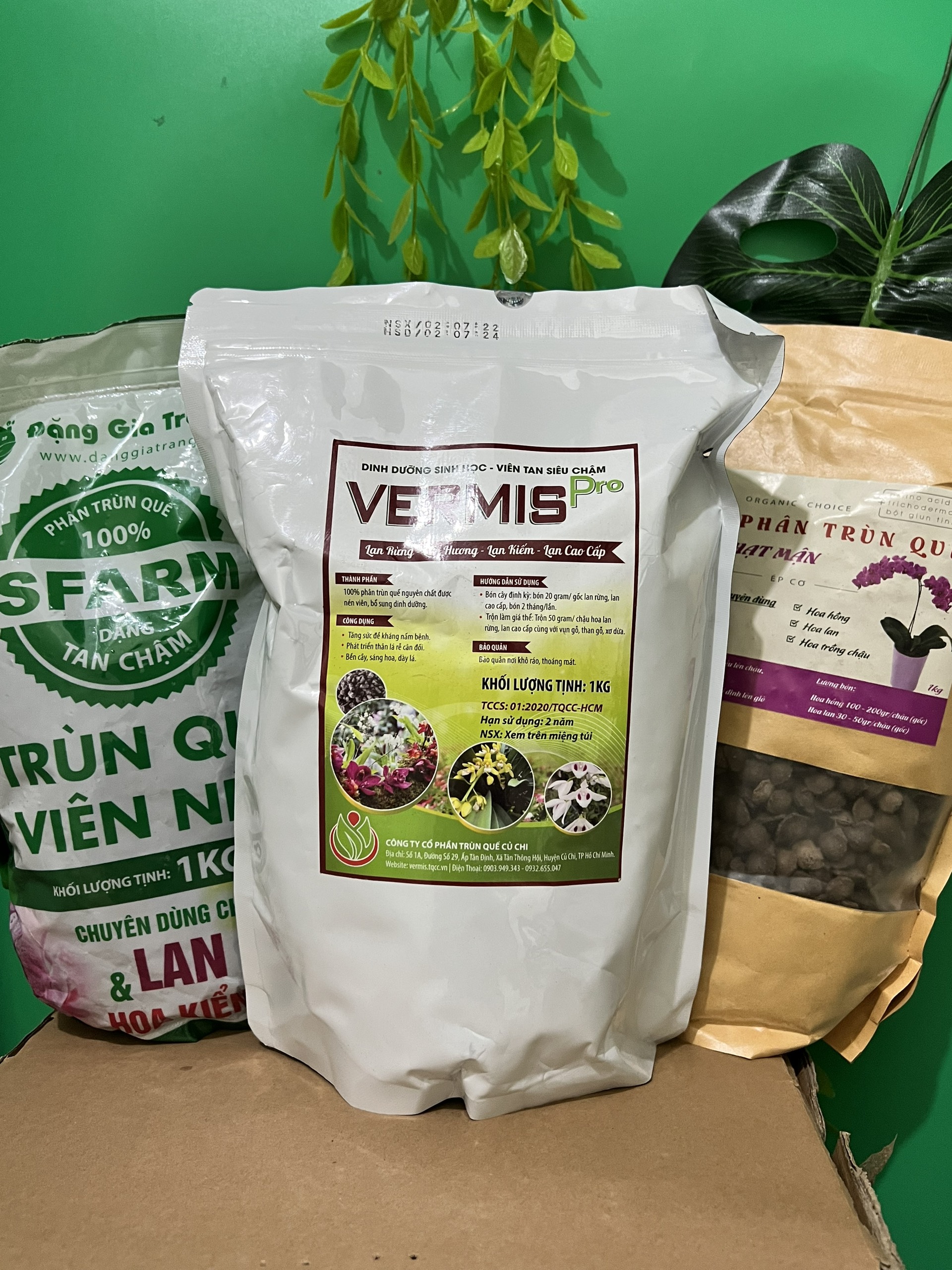 Phân trùn quế viên nén Vermis pro giúp cây phát triển tốt, xanh lá, ra nhiều rễ dành cho hoa lan và hoa hồng