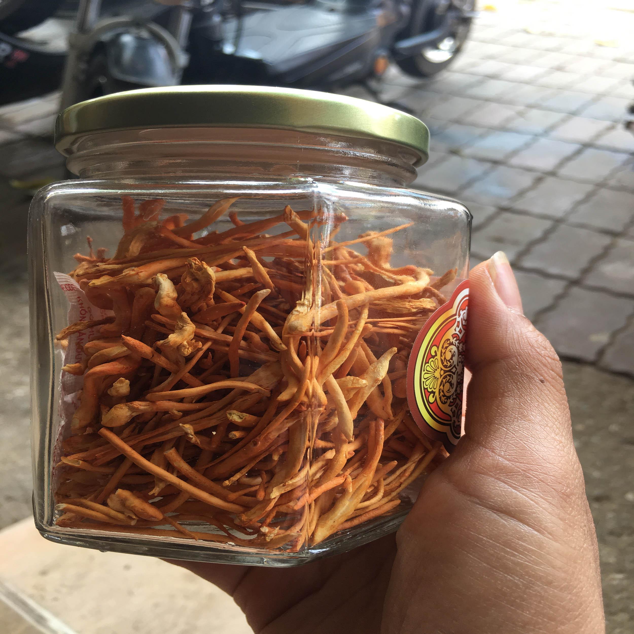 Đông trùng hạ thảo khô hộp 10g