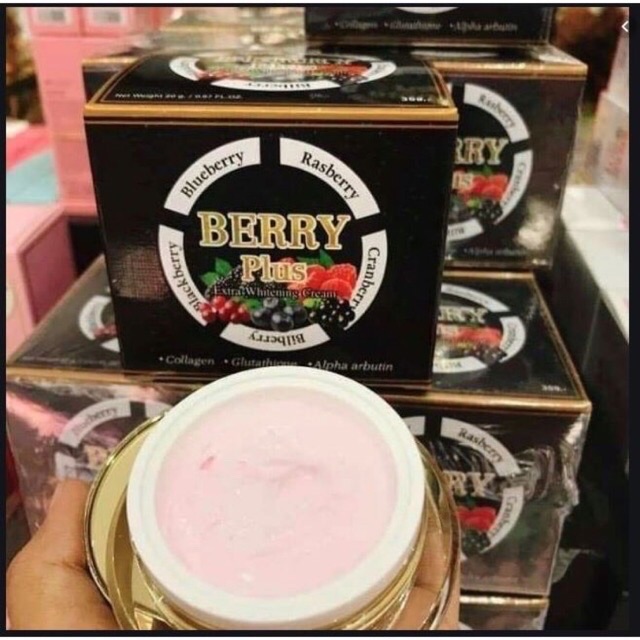 Kem 4k berry mờ nám trắng da
