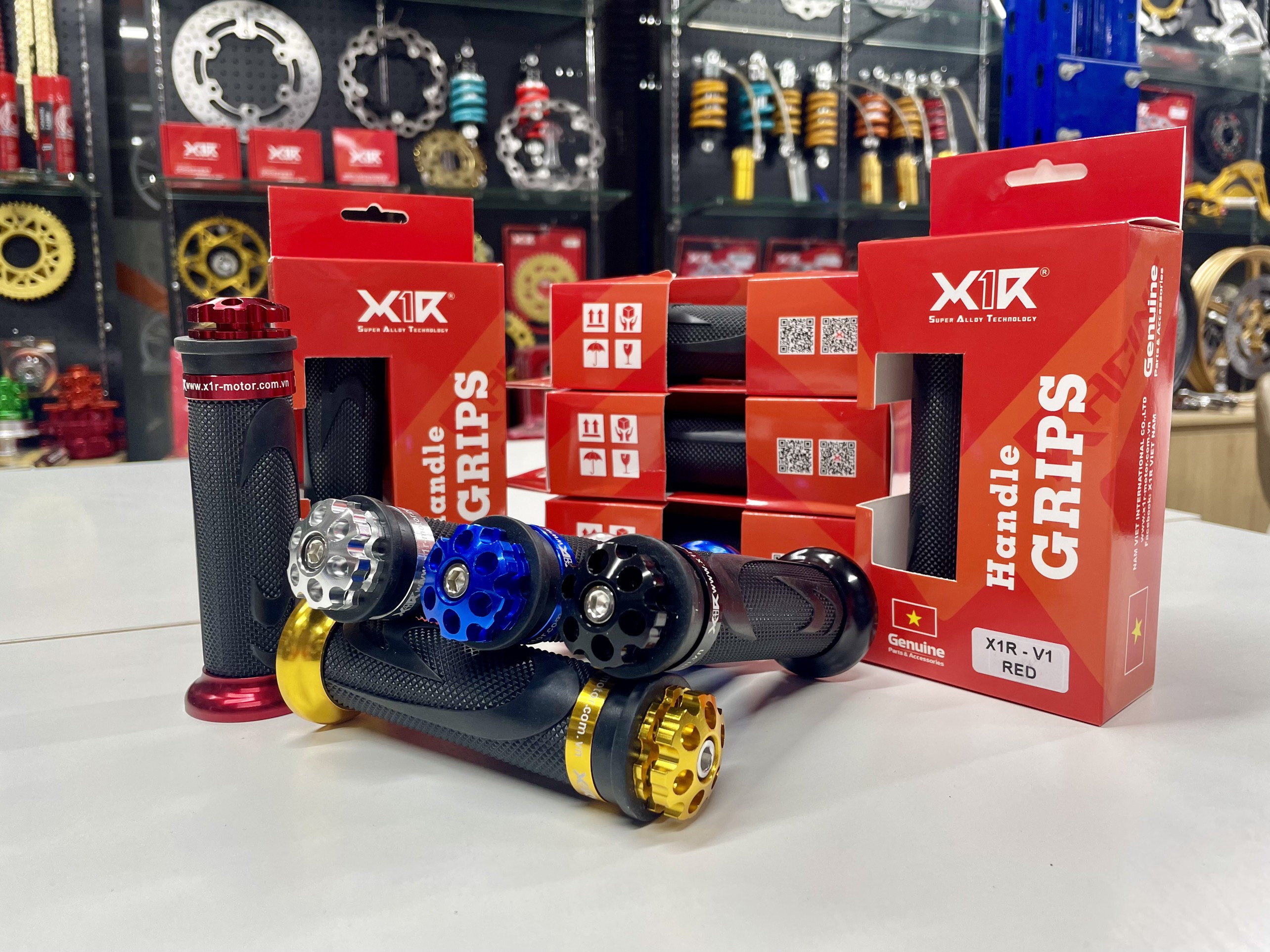Tay nắm cao su cao cấp x1r cnc - v1