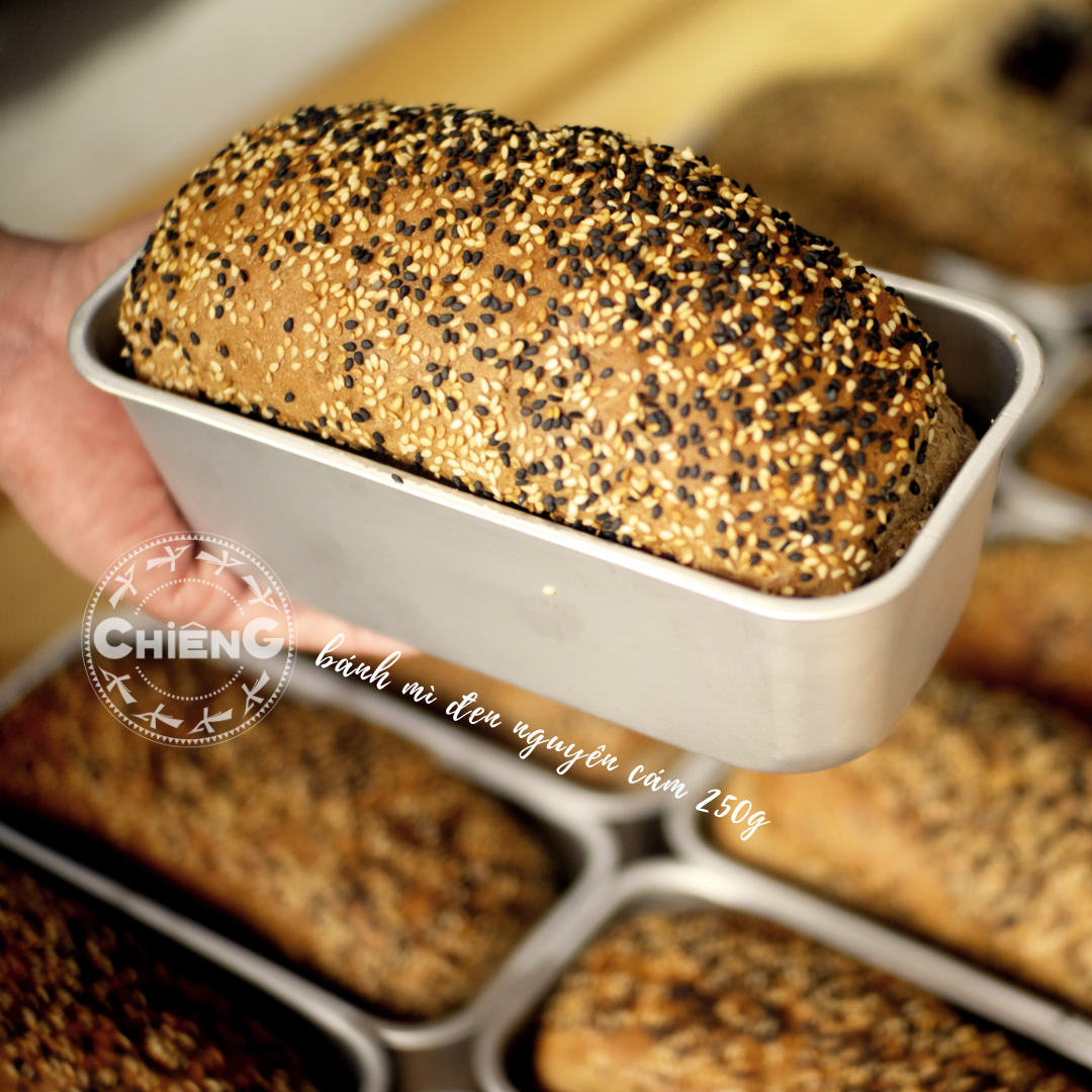 Bánh Mì Đen Nguyên Cám truyền thống/ mix nho/ yến mạch (Nướng mỗi ngày) Ăn Kiêng, Healthy 250g/500g - CHIÊNG FOOD