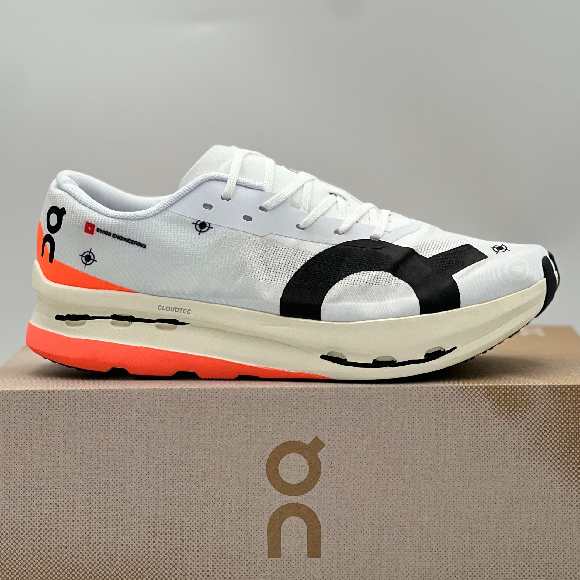 Sale Off New Year - ON C.L.O.U.D RUNNING running shoes for men