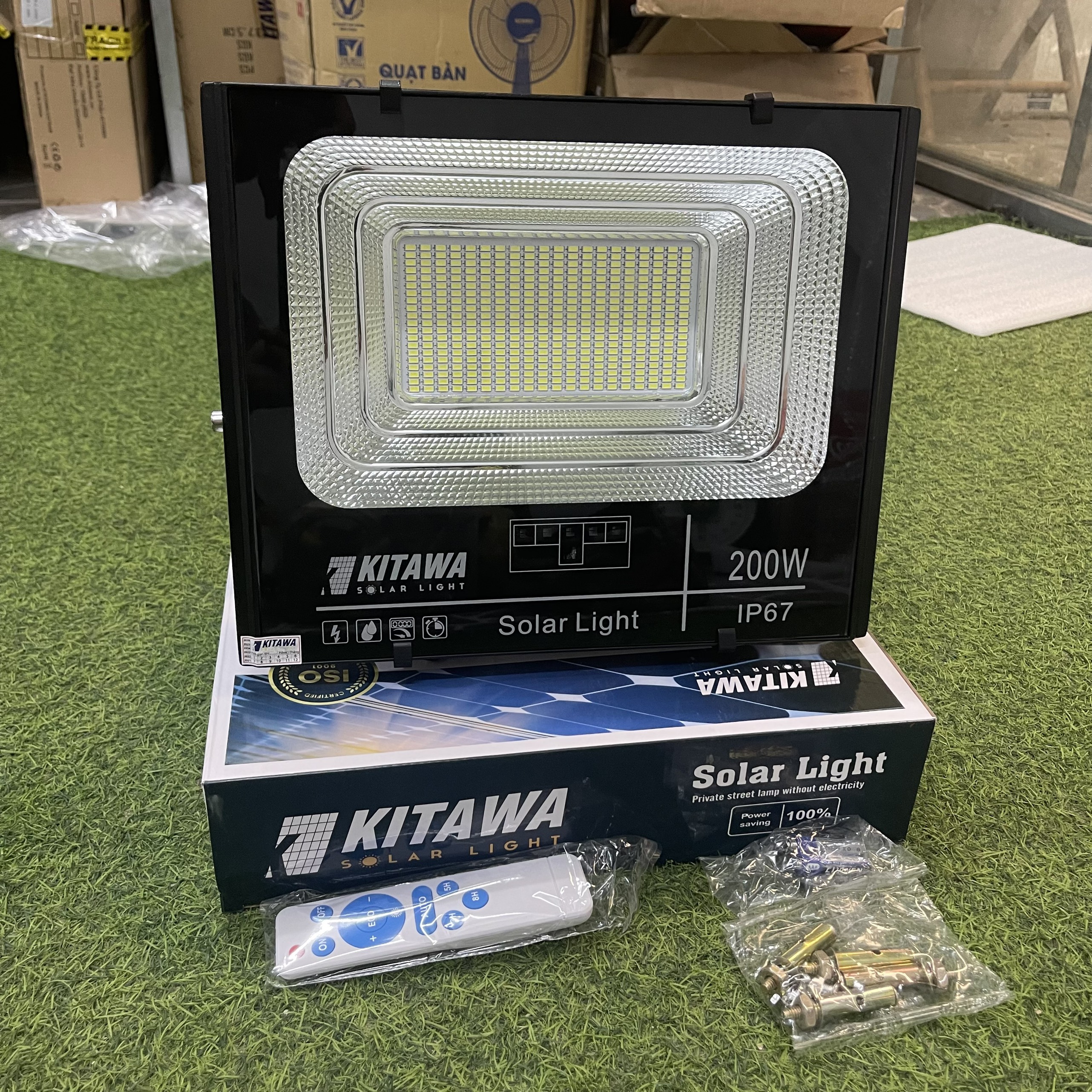 DP1200 Đèn pha năng lượng mặt trời Kitawa công suất 200W