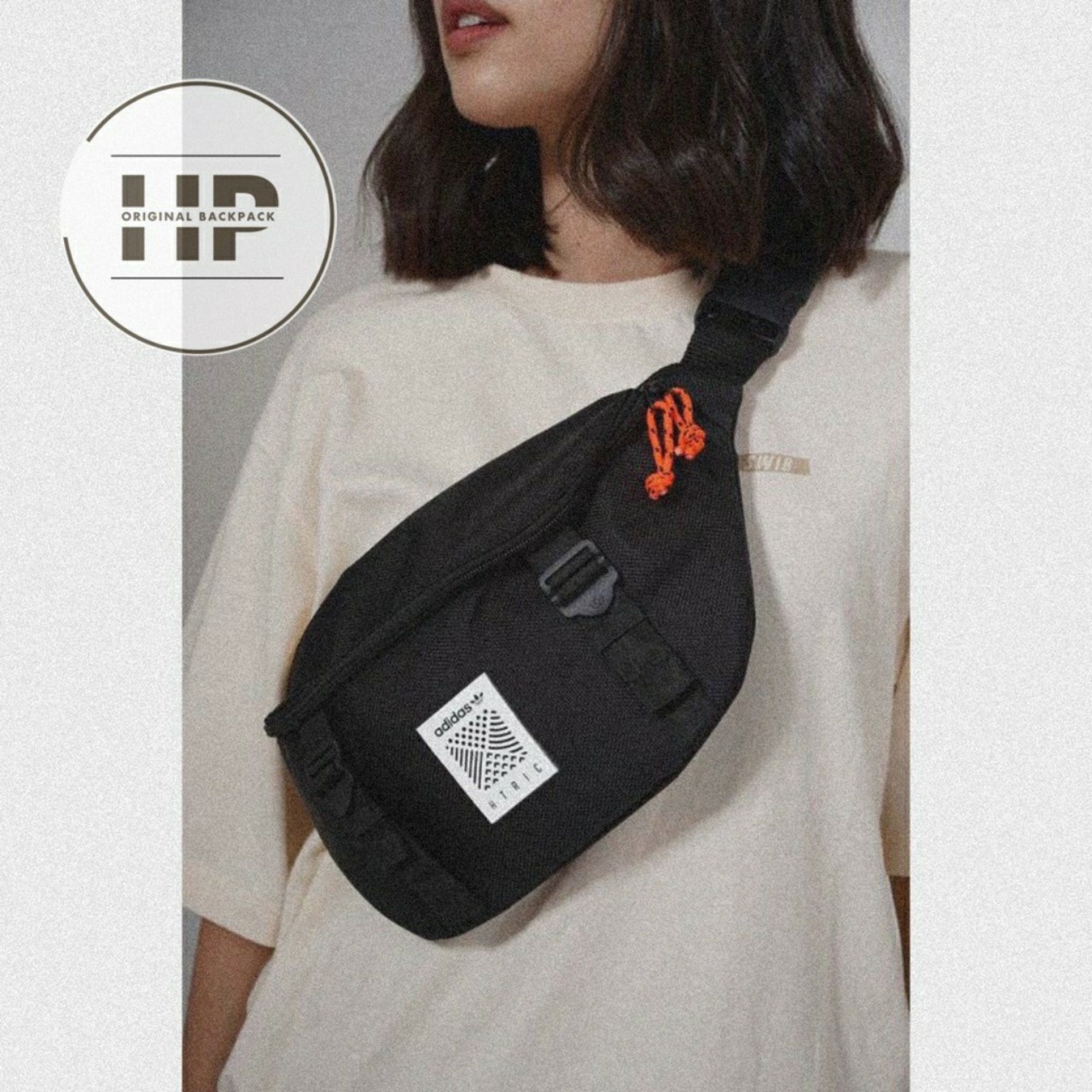 Túi đeo chéo nam nữ adidas logo ba lá Atric Bum Bag hàng chuẩn
