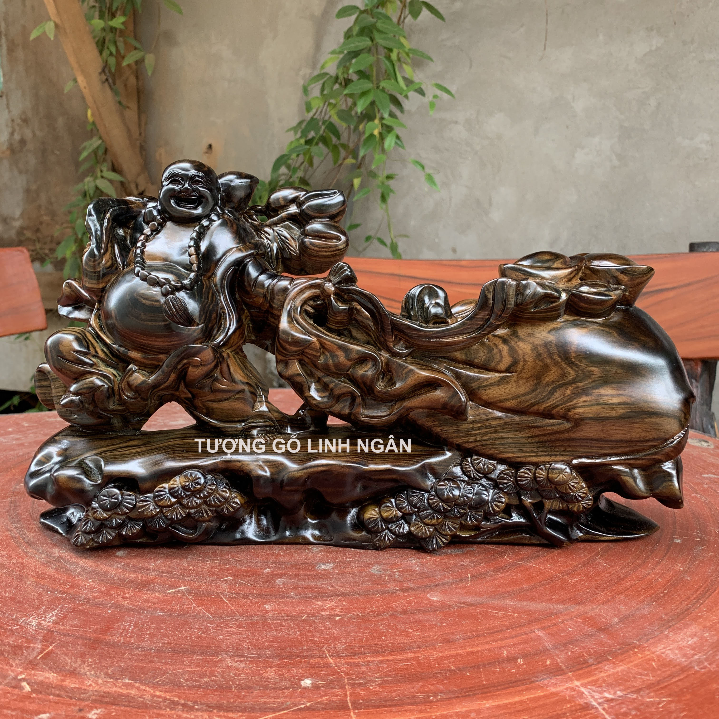 Tượng phật Di lặc gỗ Mun (Cao 20 cm, ngang 40 cm, sâu 10 cm)