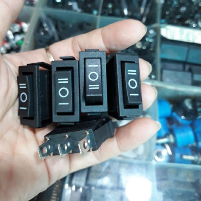 5 công tắc 3 chân 3 chế độ 16a