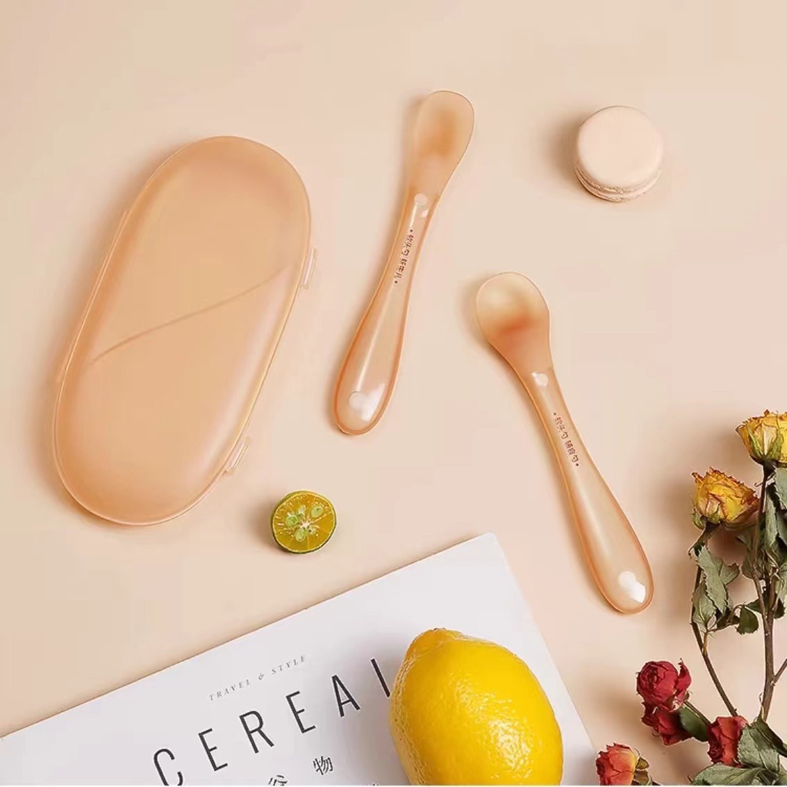 Thìa silicone siêu mềm cho bé ăn dặm, thìa ăn dặm chất liệu silicone màu nâu cho bé