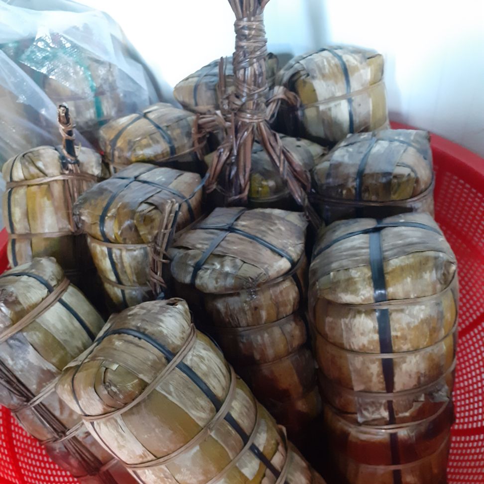 bánh tét trà vinh