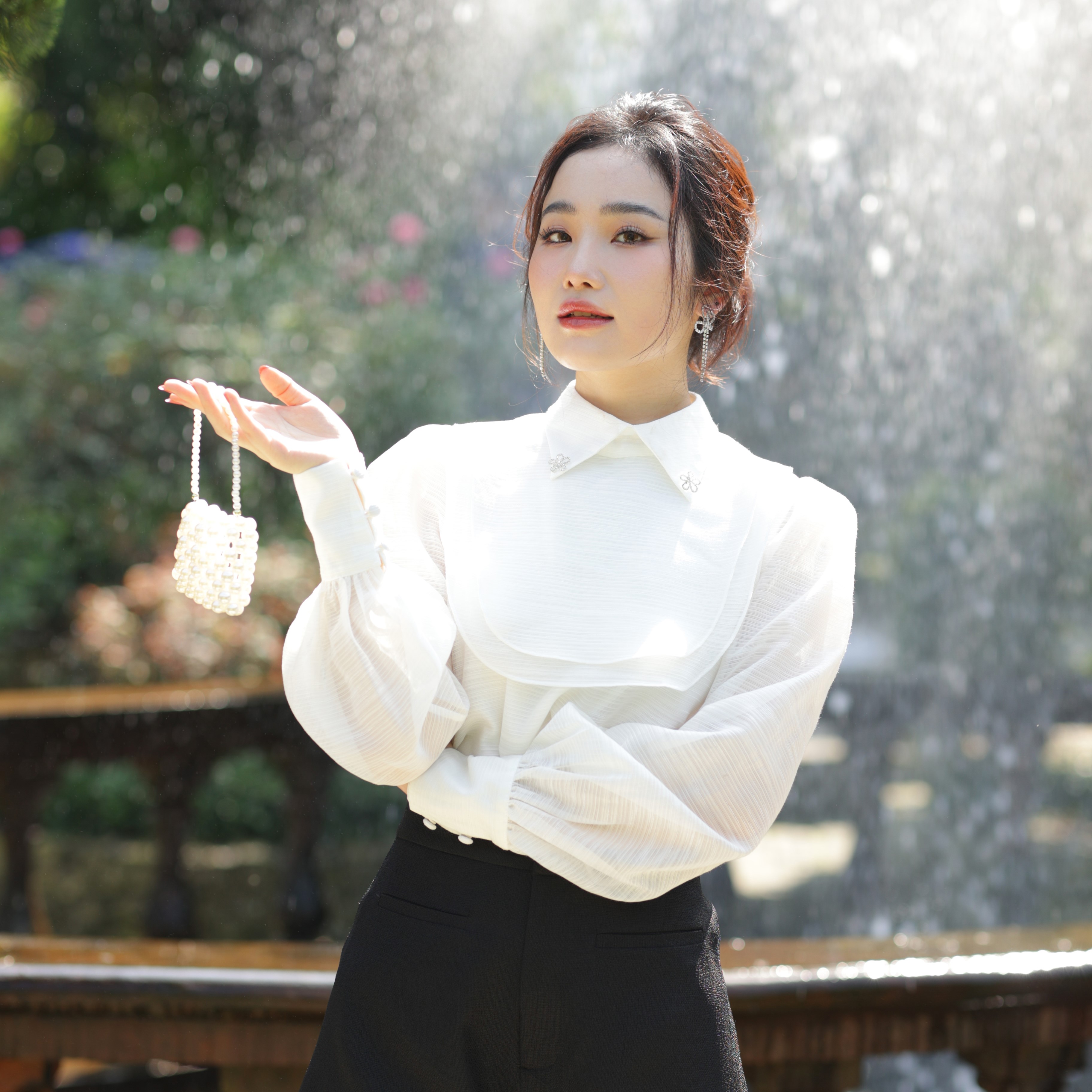 Anh's áo sơ mi tay bồng phối yếm tiểu thư dreamy top