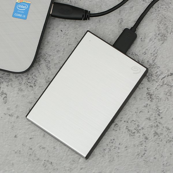Ổ cứng di động hdd 1tb seagate backup plus slim sthn1000401 bạc