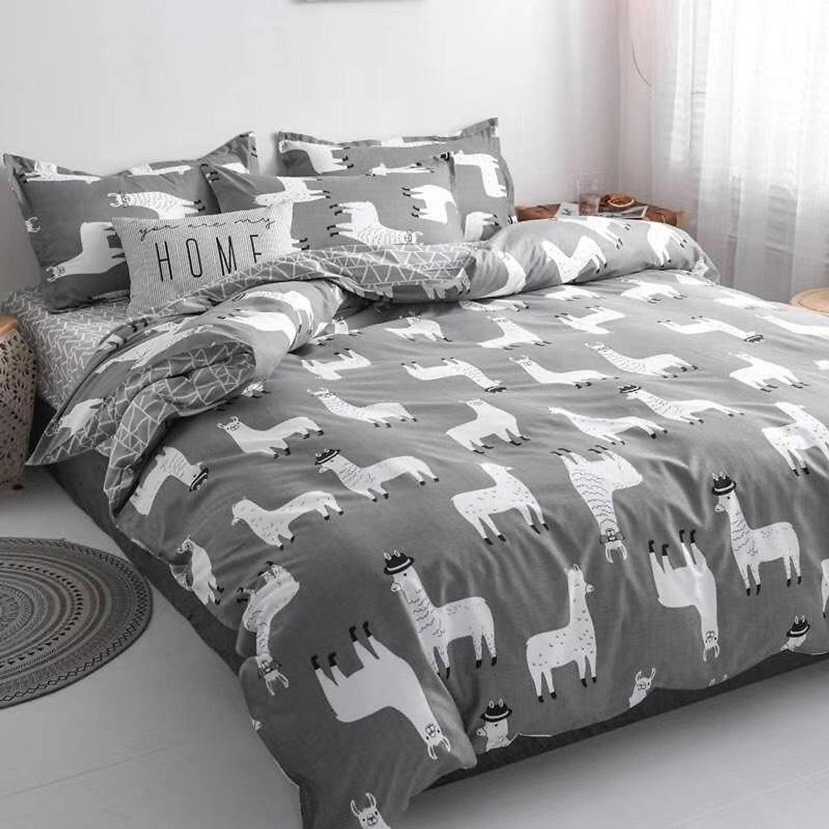 Set 4 Món Chăn Ga Gối Chất Liệu Poly Nhập Họa Tiết Lạc Đà Alpaca Xám Dễ Thương, Trọn Bộ Ga Gối Mền 4 Món Poly Nhập Cừu Xám, 4 Món Poly Alpaca Xám