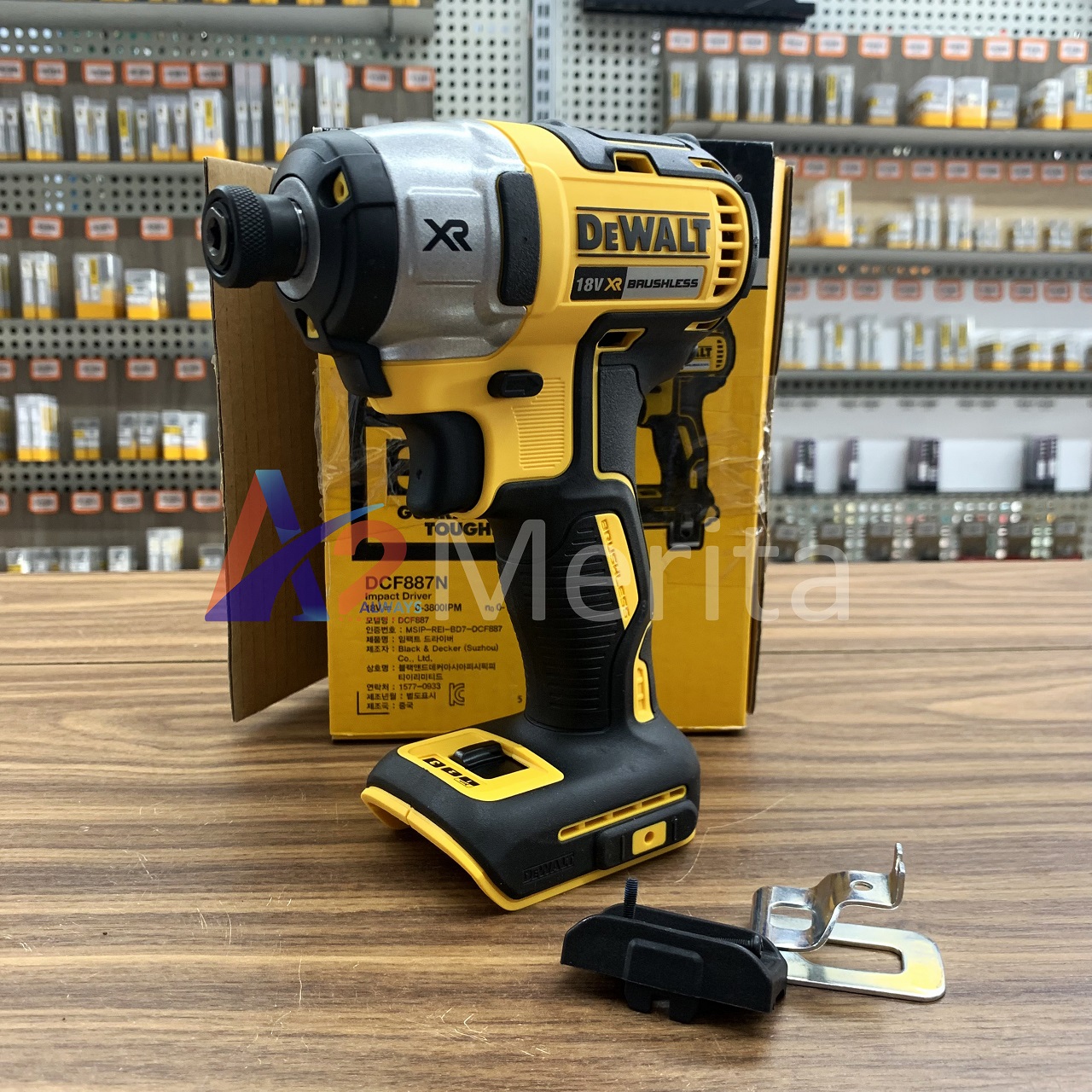 Thân máy vặn vít dùng pin 18v không chổi than dewalt dcf887n-kr