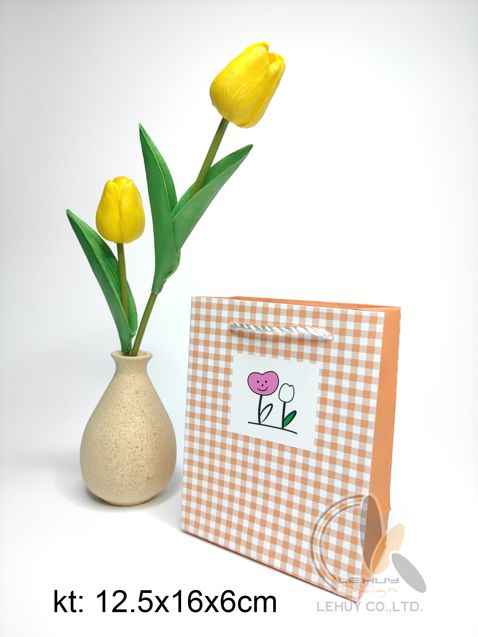 Túi giấy c nhỏ sọc caro vuông cam trắng kt 12.5x16x6 cm