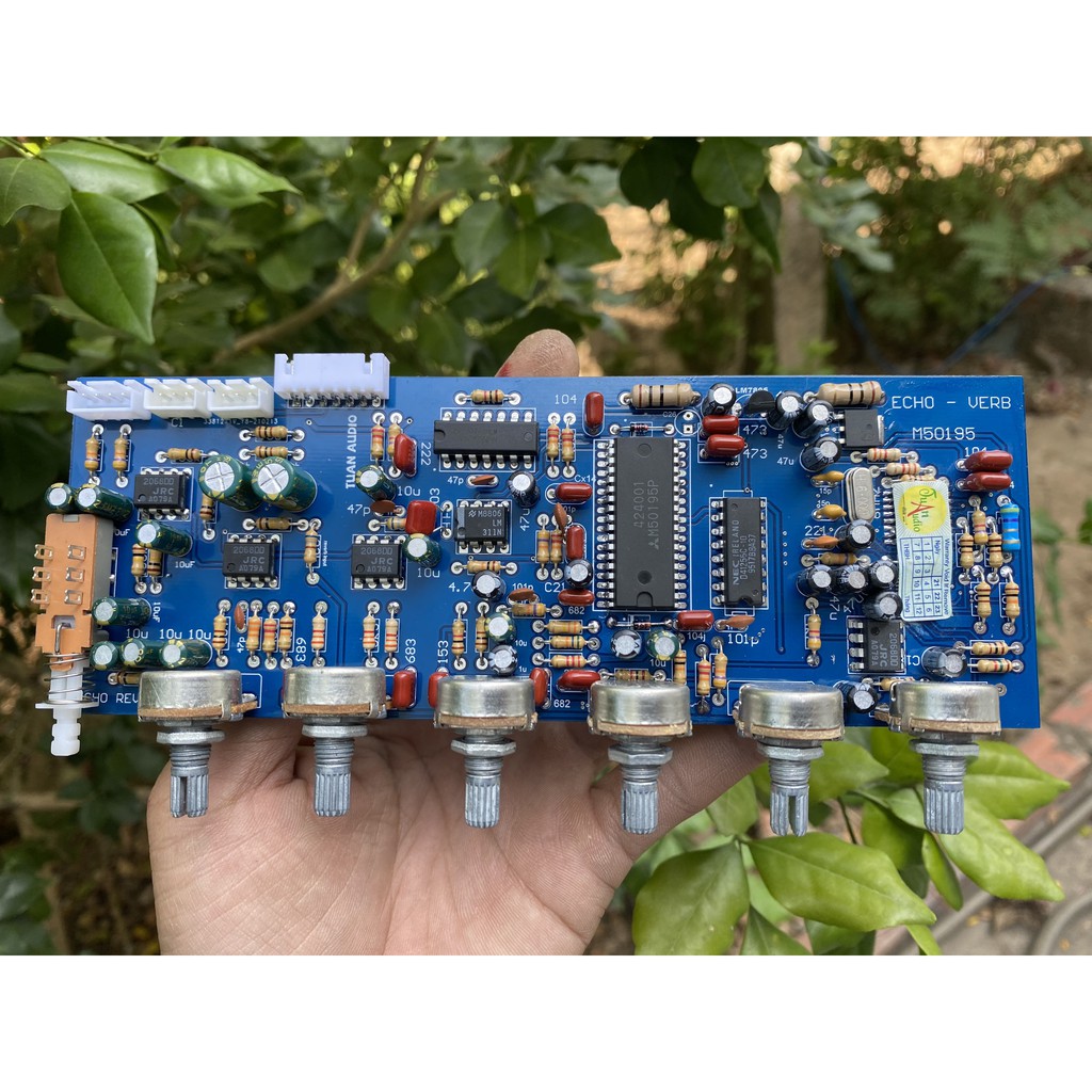 Echo reverb dsp m50195 v2