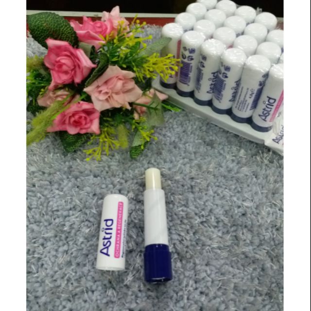 Son dưỡng môi mỡ hươu astrid 4.8g