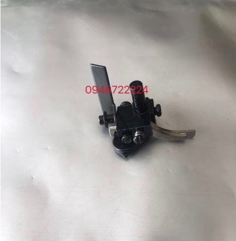 Cử treo máy trụ 810