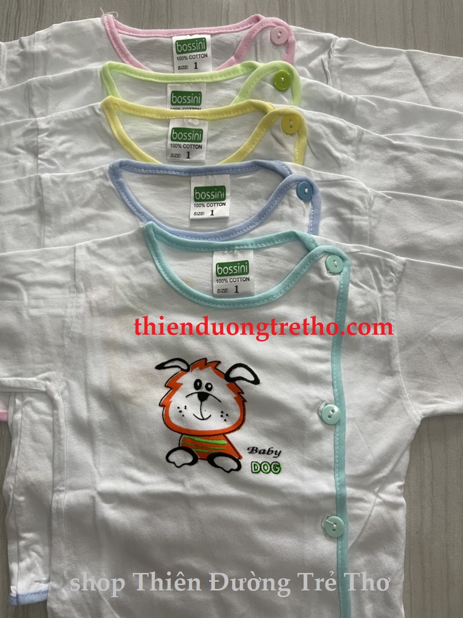 Áo Sơ Sinh Bossini Cổ Lệch Viền Màu tay ngắn 3-9 kg