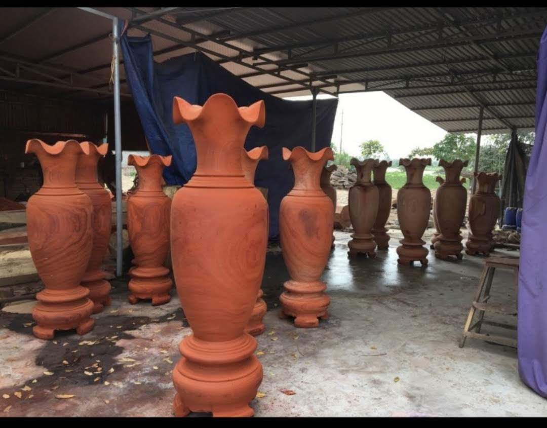 Bình lục bình gỗ hương - màu hương, màu cẩm vàng - cao 1,57m