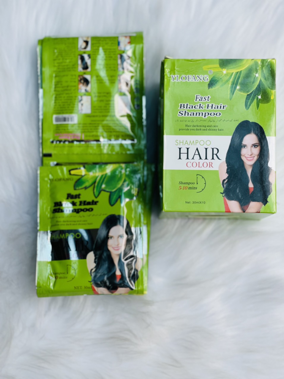 Gối gội nhuộm 05 phút là Đen tóc Fast Black Hair Shampoo (Hộp 10 Gói x 30ml)