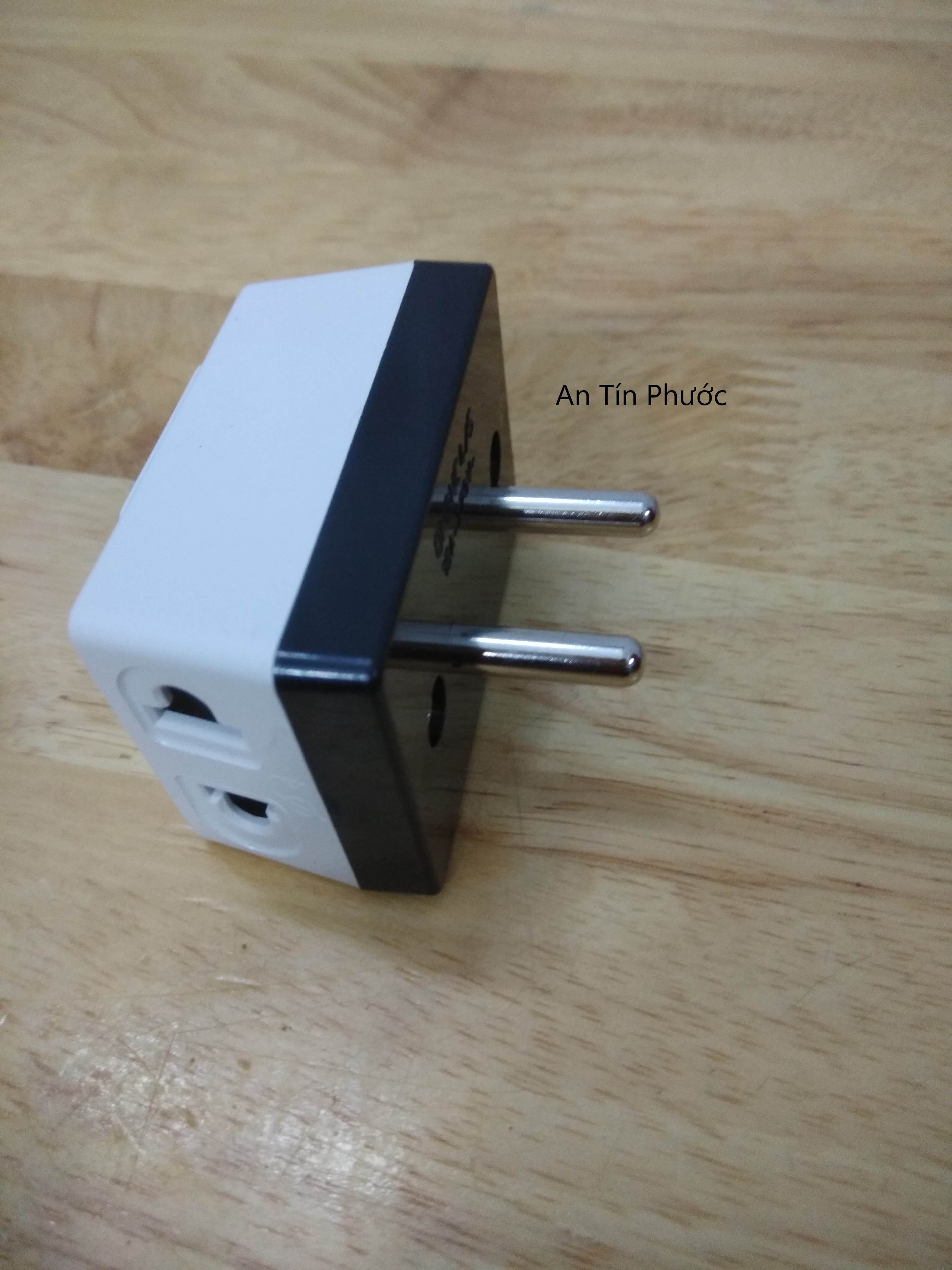 Phích Lioa chia 3 ngã - Ổ cắm nối chia 3 ngã Lioa