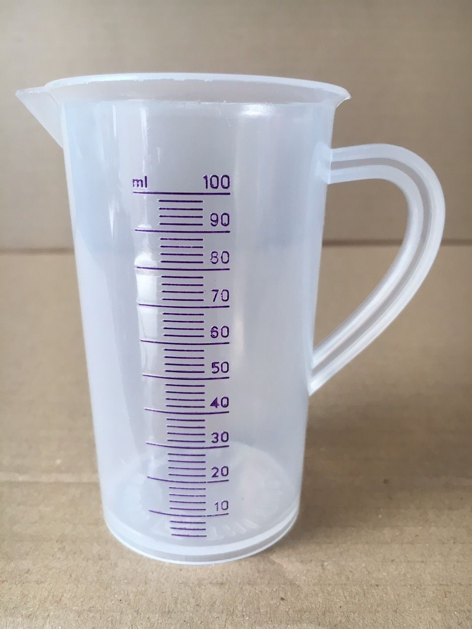 [HCM]ca đong lường nhựa (100ml)