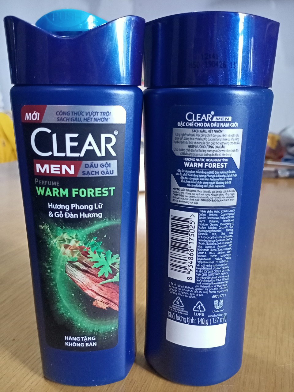 Combo 2 chai Dầu gội đầu Clear Men sạch gàu chai 140g hương Phong Lữ & Gỗ Đàn Hương - Hàng khuyến mãi