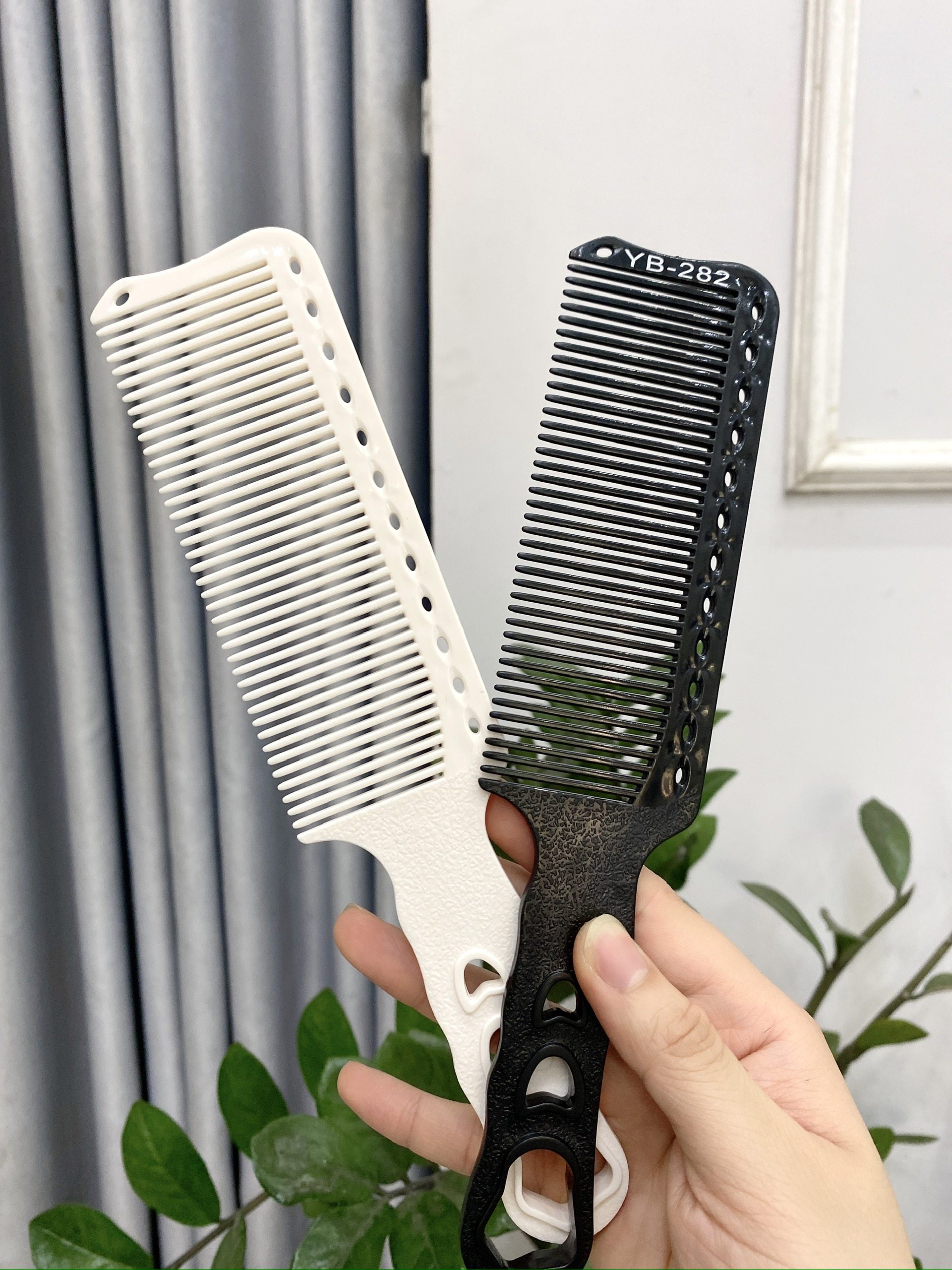 Lược cắt tóc nam bản to cao cấp chuyên cắt đi khung, cắt đầu bằng đầu đinh đầu cua,cắt top