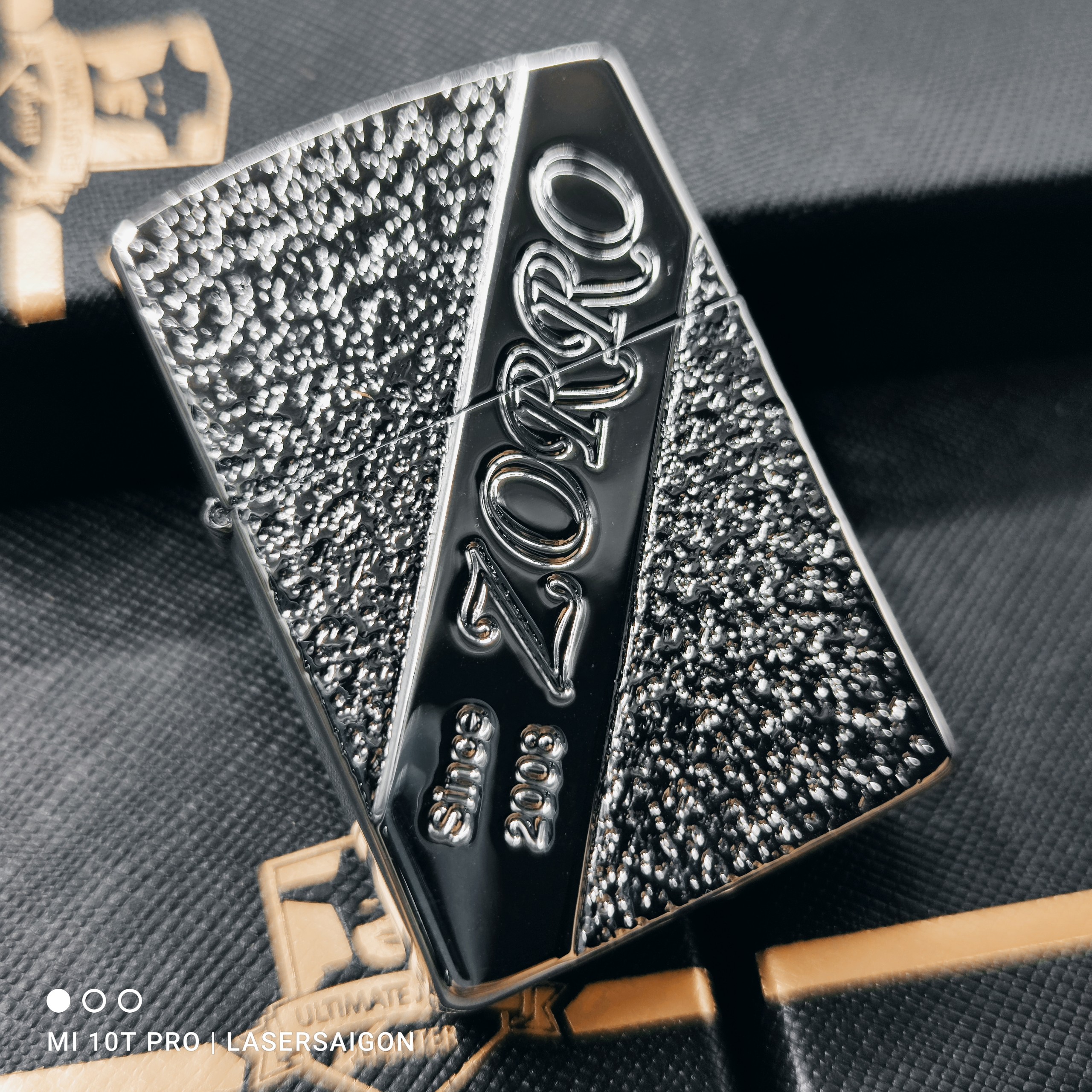 Bật lửa xăng đá zorro since 2008