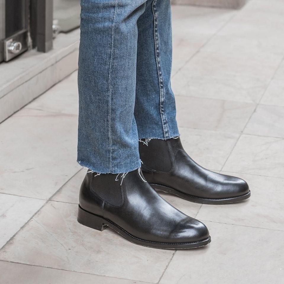 Giày chelsea boot nam Classic cổ chun mũi tròn cực tôn dáng