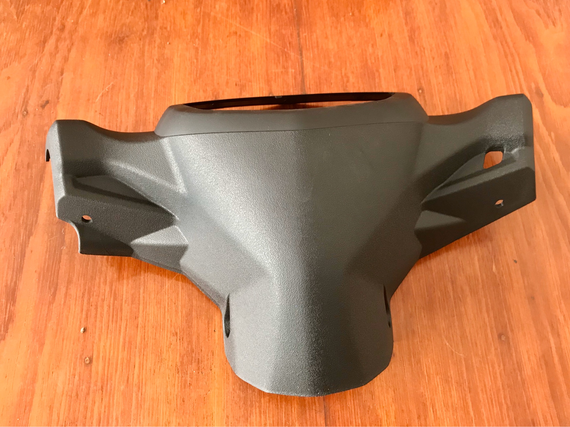 Ốp Đầu Sau - Bợ Cổ Sirius chính hãng Yamaha