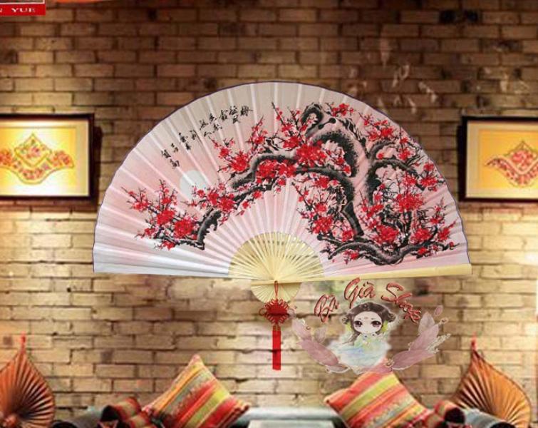 Quạt treo tường trang trí nền trắng nhiều cỡ( không gồm tua đỏ)